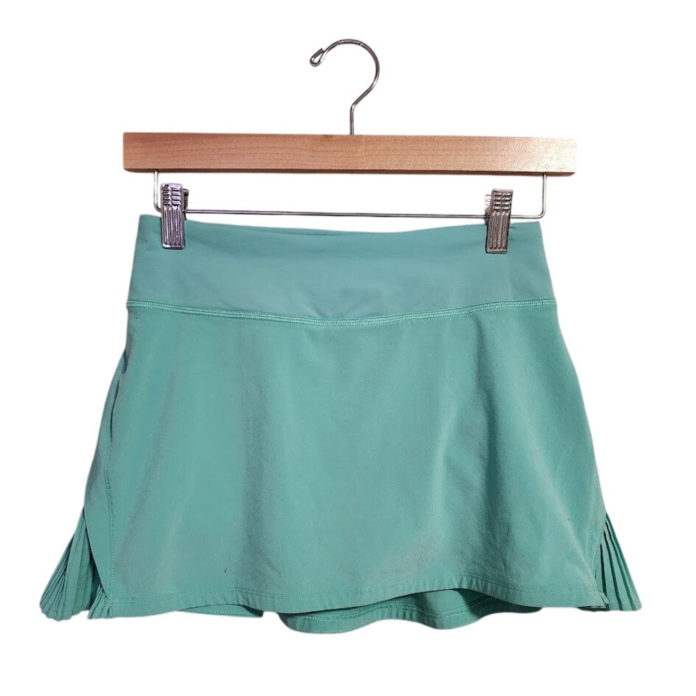 LULULEMON Mini Skort Play Off The Pleats skirt/shorts blue tenniscore pickleball